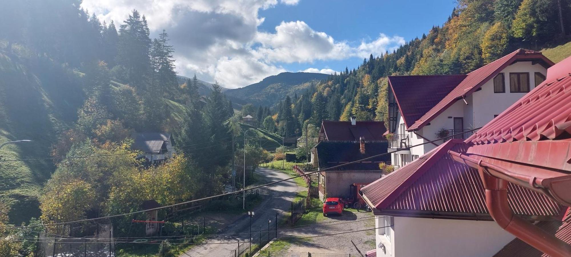 La Cascade 2 Hotel Moeciu De Sus Bagian luar foto