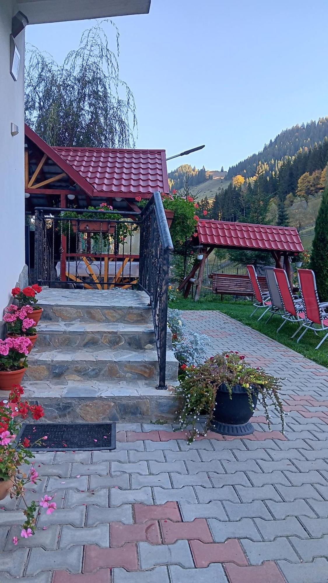 La Cascade 2 Hotel Moeciu De Sus Bagian luar foto