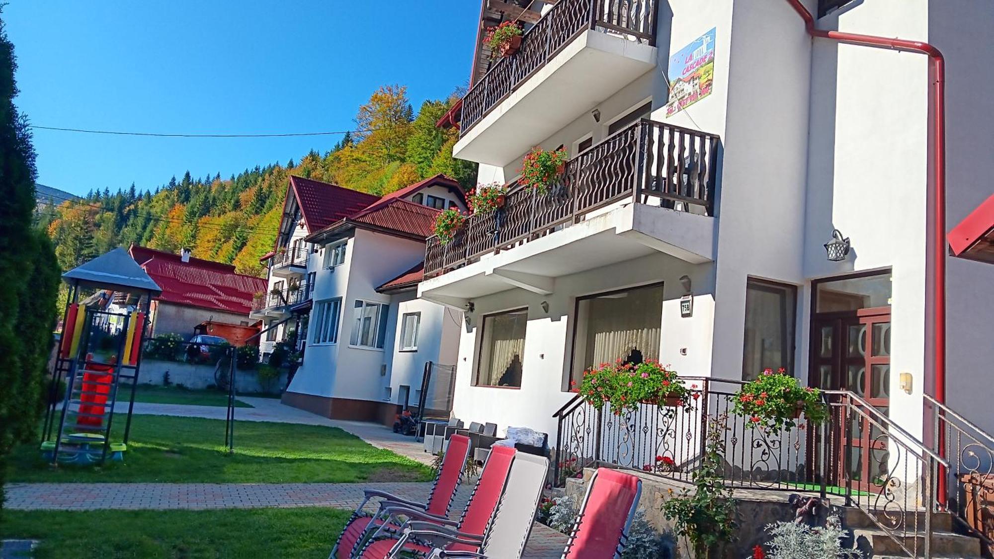 La Cascade 2 Hotel Moeciu De Sus Bagian luar foto